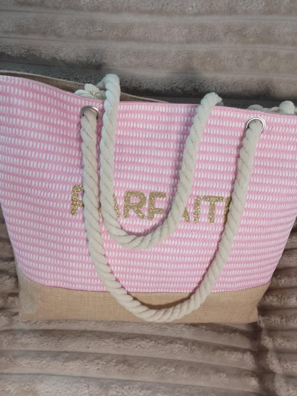 Sac de plage tendance - l'allié de vos journées ensoleillées