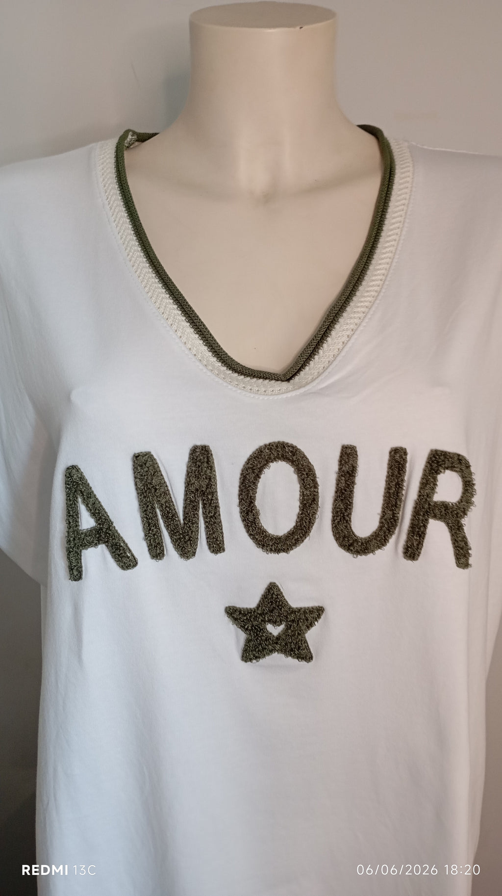 T-shirt oversize blanc avec motif AMOUR