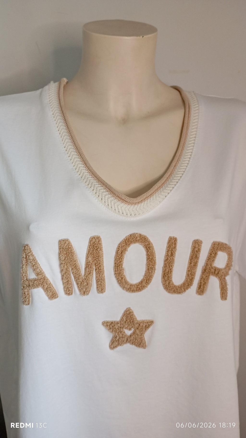 T-shirt oversize blanc avec motif AMOUR