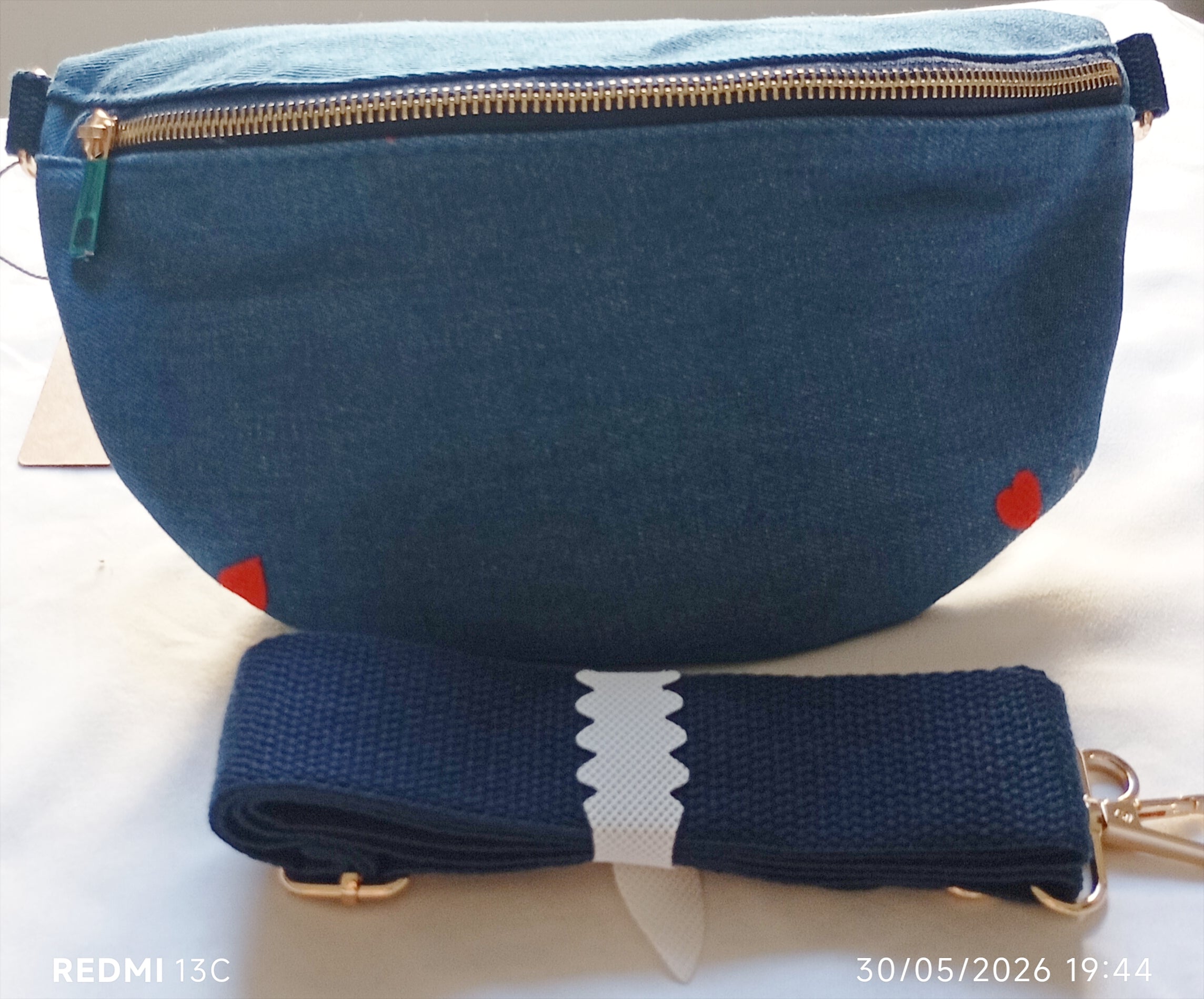Sac banane jean avec coeur ❤️