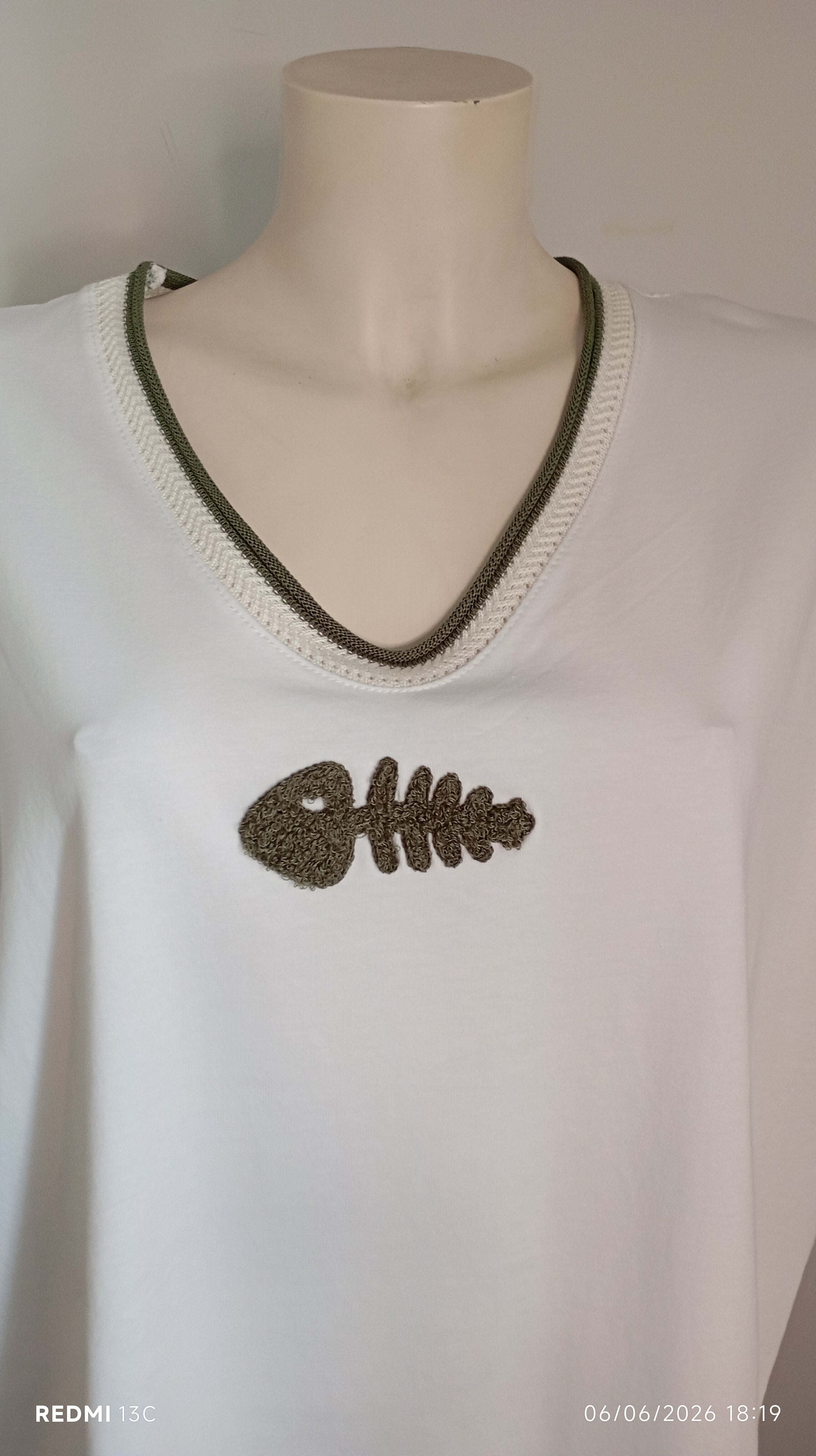 T-shirt oversize blanc avec motif AMOUR