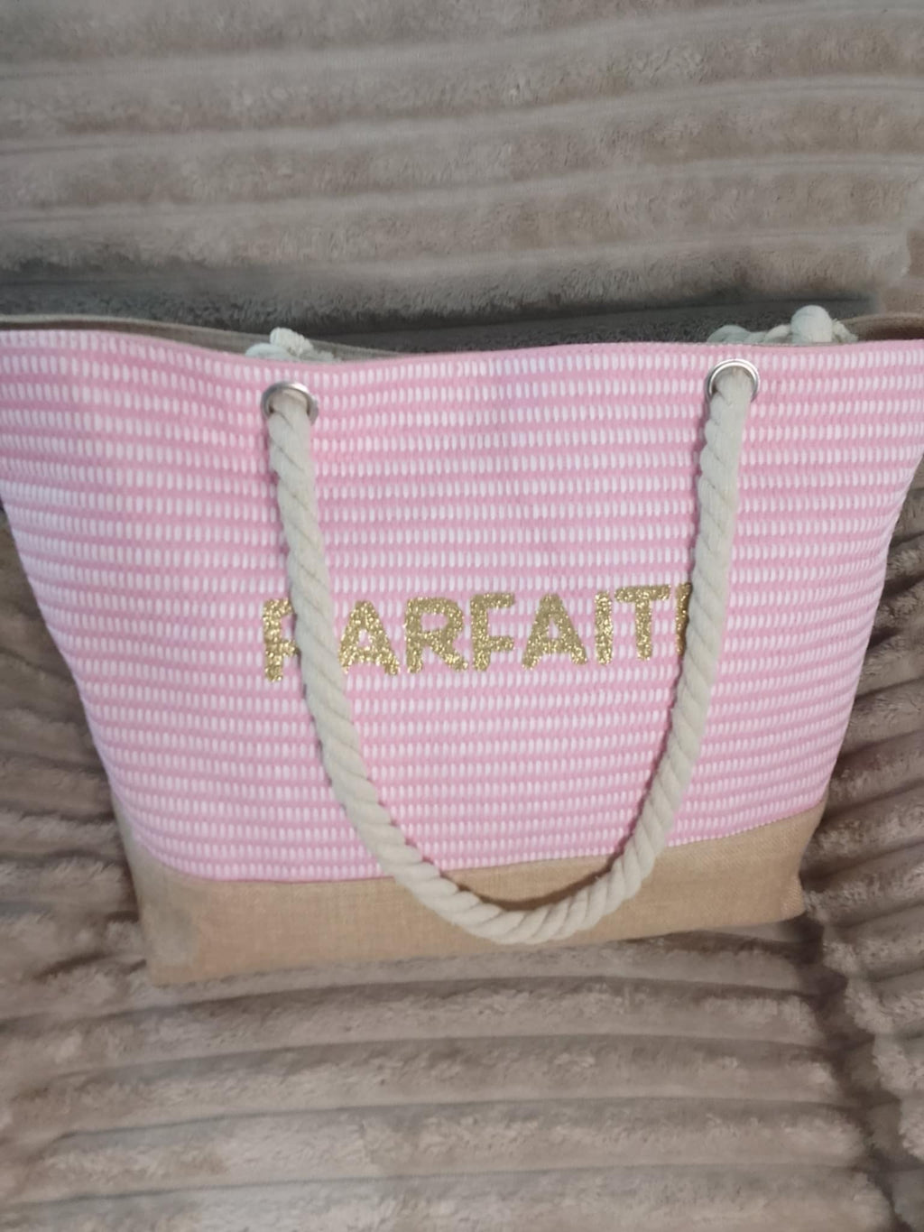 Sac de plage tendance - l'allié de vos journées ensoleillées