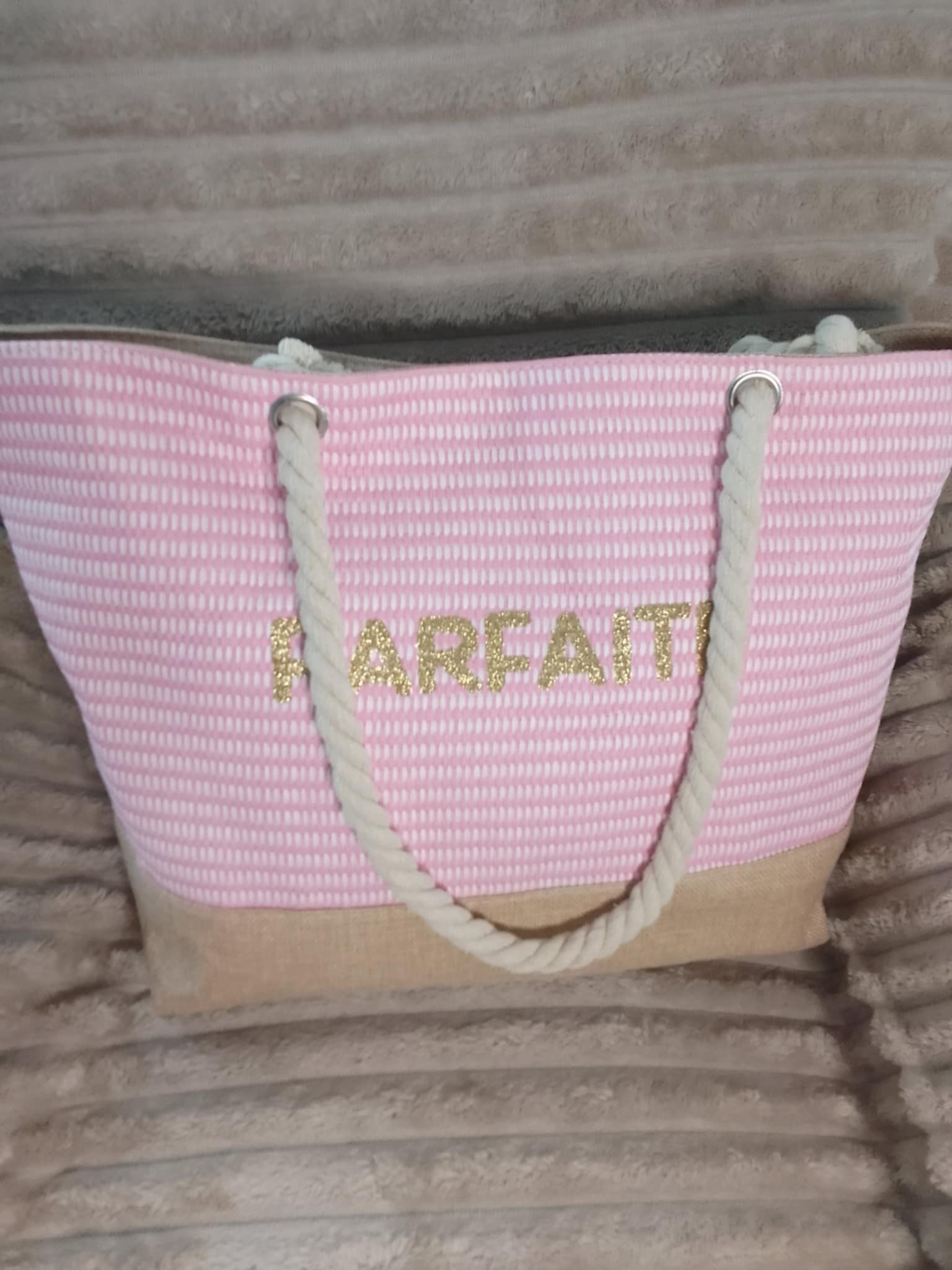 Sac de plage tendance - l'allié de vos journées ensoleillées